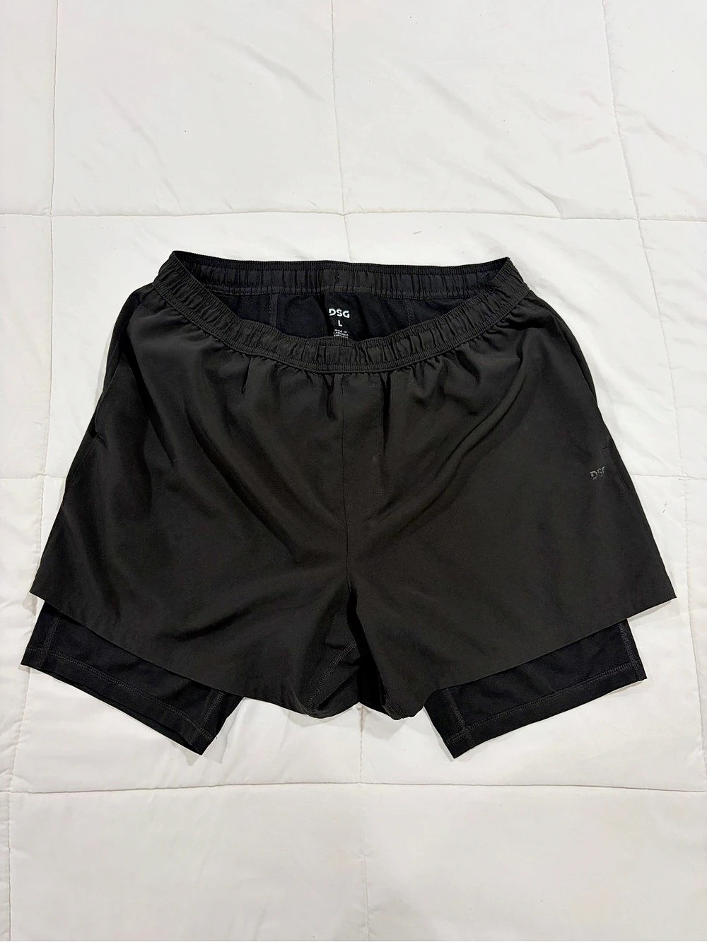 DSG Athletic Shorts in Black Large Like New